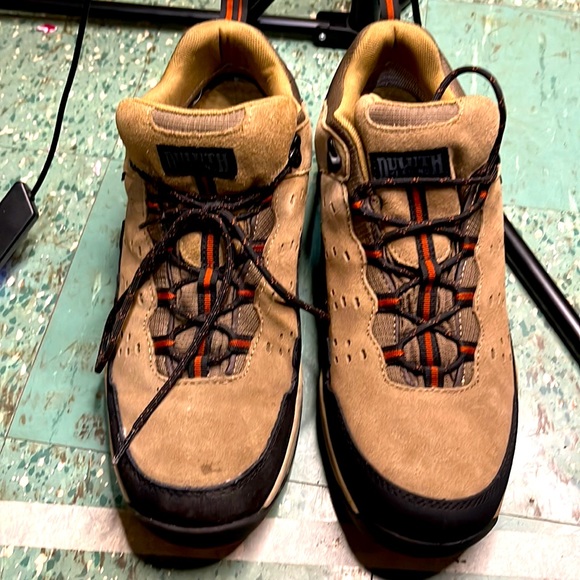 Duluth Trading Co suede leather sneakers shoes men size 13m. Excellent condition - Picture 1 of 4